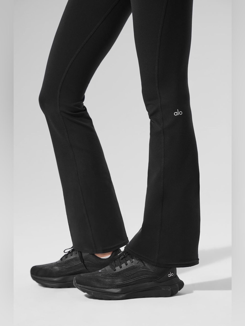 Alo Yoga Airbrush High-Waist 7/8 Bootcut Legging Size L - Picture 11 of 13